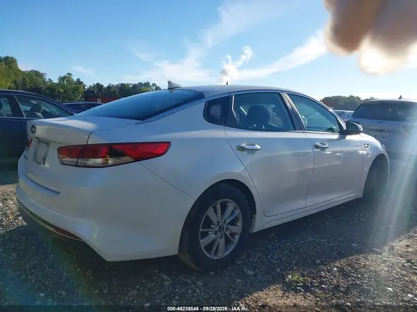KNAGT4L35G5074155 — 2016 Kia Optima, фото 4 с аукциона IAAI 13.10.2026, Естественный износ
