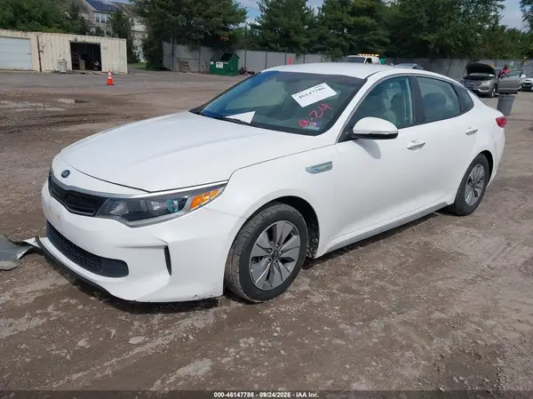 KNAGT4LE1H5014988 — 2017 Kia Optima, фото 2 с аукциона IAAI, Передняя часть справа