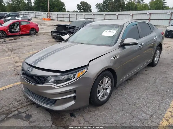 5XXGT4L36HG134086 — 2017 Kia Optima, фото 2 с аукциона IAAI, Правый бок
