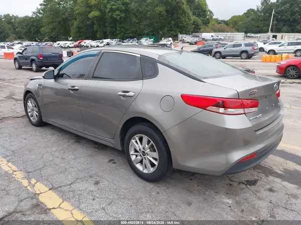 5XXGT4L36HG134086 — 2017 Kia Optima, фото 3 с аукциона IAAI, Правый бок