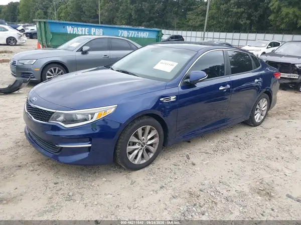 5XXGT4L37HG123369 — 2017 Kia Optima, фото 2 с аукциона IAAI, Пожар двигателя