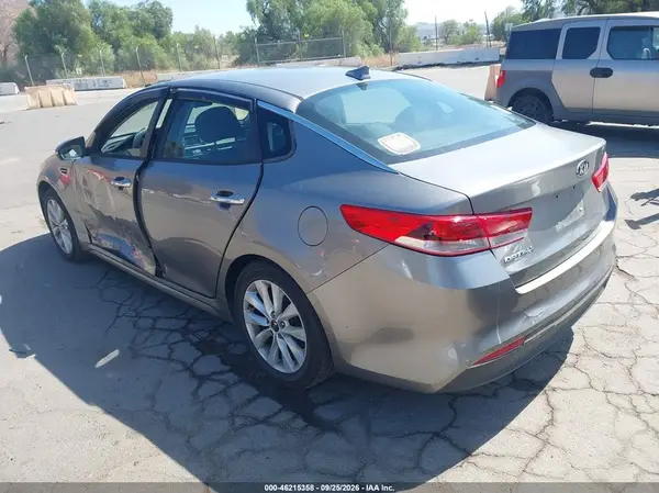 5XXGT4L35HG139229 — 2017 Kia Optima, фото 3 с аукциона IAAI, Левый бок
