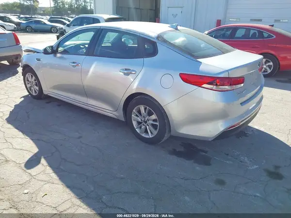 5XXGT4L31HG167626 — 2017 Kia Optima, фото 3 с аукциона IAAI, Передняя часть