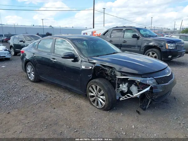 5XXGT4L38JG253361 — 2018 Kia Optima, Передняя часть (Front End), фото до ремонта