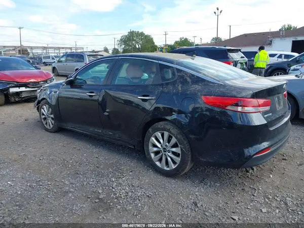 5XXGT4L38JG253361 — 2018 Kia Optima, фото 3 с аукциона IAAI 15.10.2026, Передняя часть