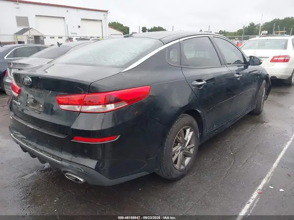 5XXGT4L39KG343295 — 2019 Kia Optima, фото 4 с аукциона IAAI, Угон
