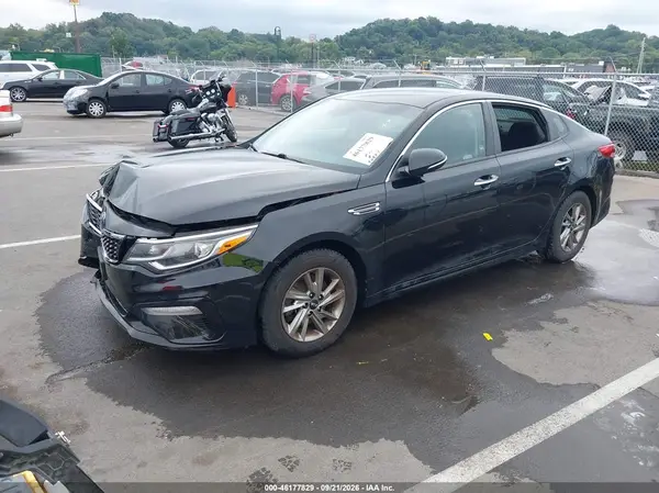 5XXGT4L37KG335521 — 2019 Kia Optima, фото 2 с аукциона IAAI, Передняя часть справа