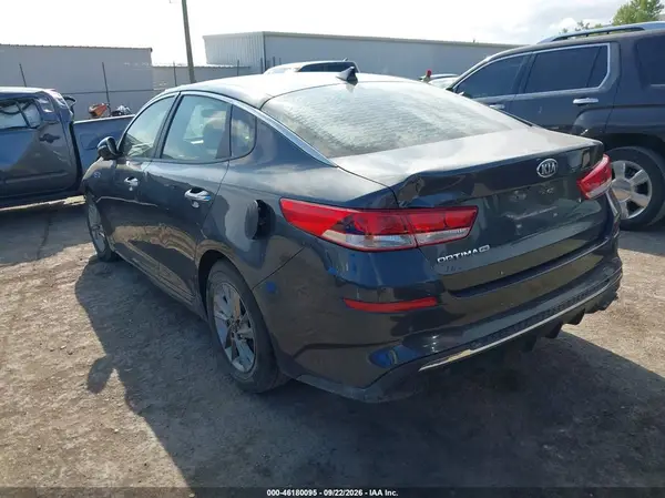 5XXGT4L33KG319638 — 2019 Kia Optima, фото 3 с аукциона IAAI 14.10.2026, Естественный износ
