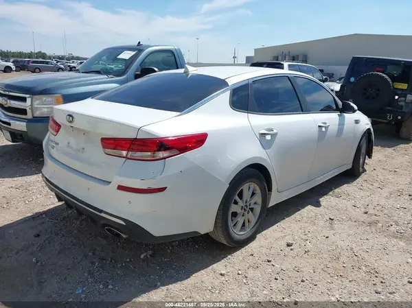 5XXGT4L31KG277163 — 2019 Kia Optima, фото 4 с аукциона IAAI, Угон