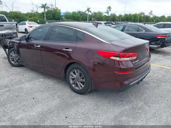 5XXGT4L32LG450156 — 2020 Kia Optima, фото 3 с аукциона IAAI, Передняя часть слева