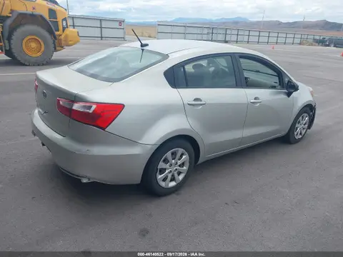 2016 KIA RIO LX VIN KNADM4A34G6552496 фото 4