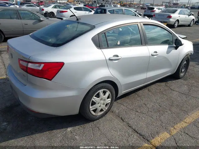 KNADM4A31H6024917 — 2017 Kia RIO LX, фото 4 с аукциона IAAI 13.10.2026, Естественный износ