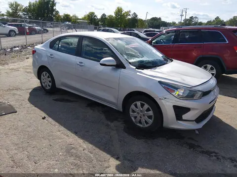 3KPA24AD8NE447424 — 2022 Kia RIO LX, Передняя часть (Front End), фото до ремонта