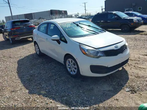 KNADM4A33E6357132 — 2014 Kia Rio, Передняя часть (Front), фото до ремонта