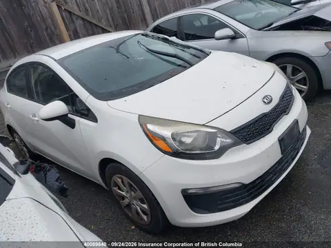 KNADM4A38G6571892 — 2016 Kia Rio, Передняя часть слева (Left Front), фото до ремонта