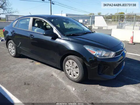 3KPA24AB9JE073138 — 2018 Kia Rio, Повреждения со всех сторон, фото до ремонта