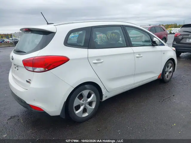 KNAHT8A33E7063932 — 2014 Kia Rondo LX, фото 4 с аукциона IAAI 13.10.2026, Передняя часть