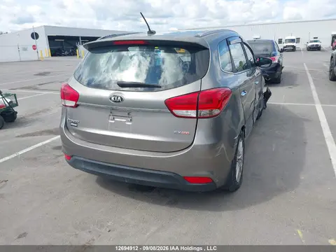 2014 KIA Rondo VIN KNAHU8A36E7021395 фото 4