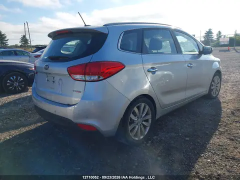 2014 KIA Rondo VIN KNAHU8A37E7030428 фото 4