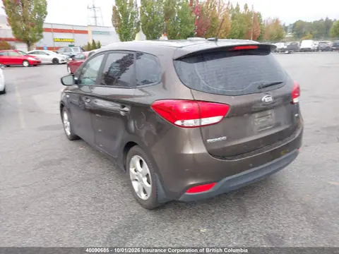2014 KIA Rondo VIN KNAHT8A3XE7042835 фото 3