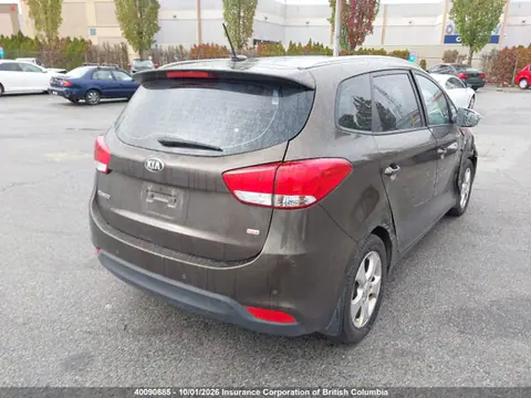 2014 KIA Rondo VIN KNAHT8A3XE7042835 фото 4