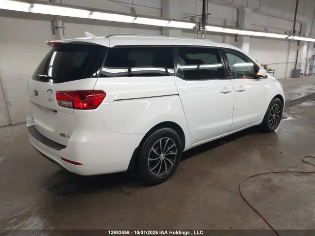 2017 KIA SEDONA LX VIN KNDMB5C13H6322475 фото 4