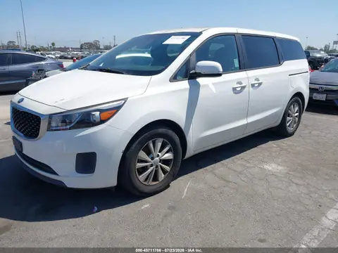 2017 KIA SEDONA LX VIN KNDMB5C15H6245687 фото 2