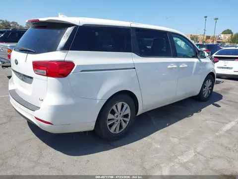 2017 KIA SEDONA LX VIN KNDMB5C15H6245687 фото 4