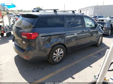 2017 KIA SEDONA LX VIN KNDMB5C14H6292614 фото 4