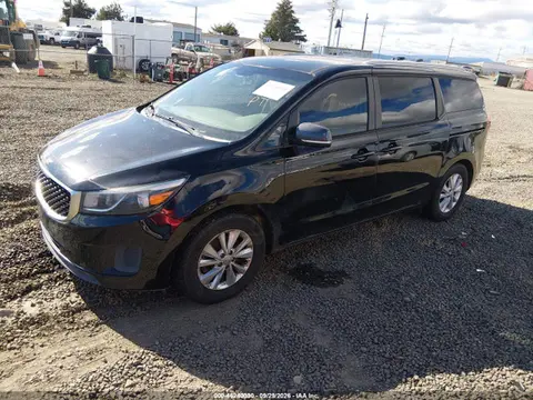 2017 KIA SEDONA LX VIN KNDMB5C18H6313948 фото 2