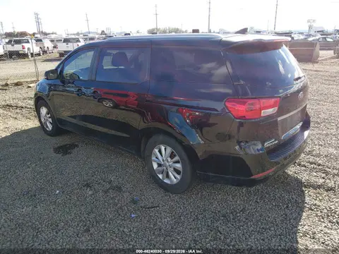 2017 KIA SEDONA LX VIN KNDMB5C18H6313948 фото 3