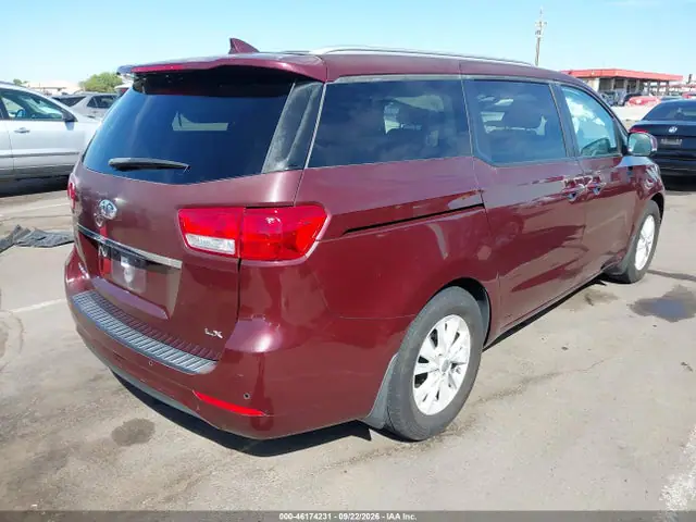 KNDMB5C16J6381896 — 2018 Kia Sedona LX, фото 4 с аукциона IAAI 13.10.2026, Левый бок