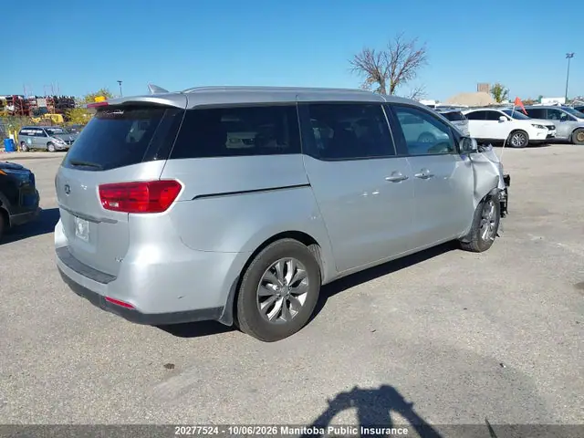 KNDMB5C13K6467720 — 2019 Kia Sedona LX, фото 4 с аукциона IAAI 13.10.2026, Правый бок