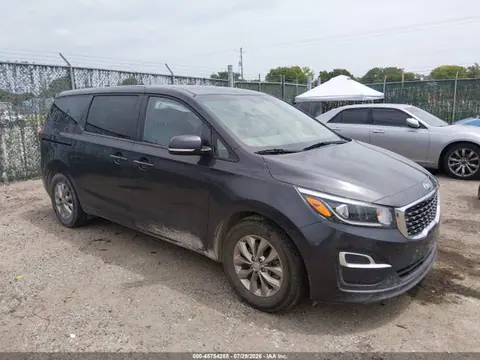 KNDMB5C13L6581492 — 2020 Kia Sedona LX, Задняя часть слева (Left Rear), фото до ремонта