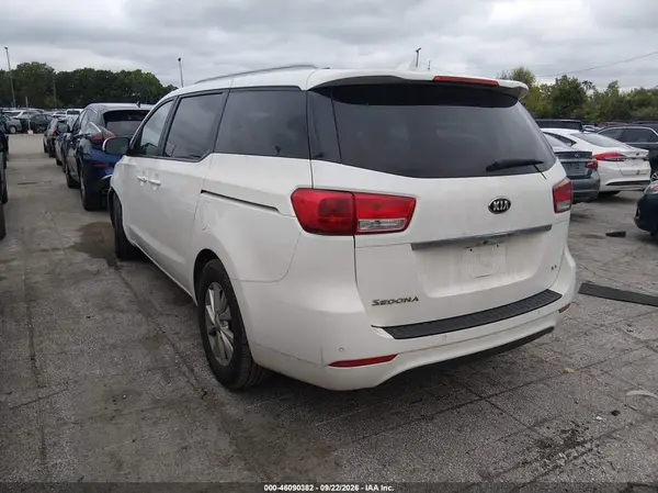 KNDMB5C16G6195543 — 2016 Kia Sedona, фото 3 с аукциона IAAI 14.10.2026, Левый и правый бока