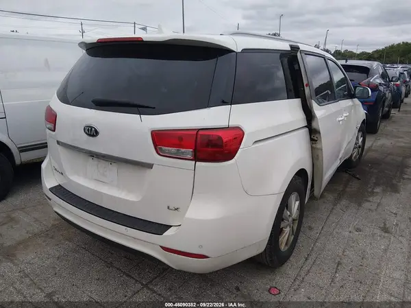 KNDMB5C16G6195543 — 2016 Kia Sedona, фото 4 с аукциона IAAI 14.10.2026, Левый и правый бока