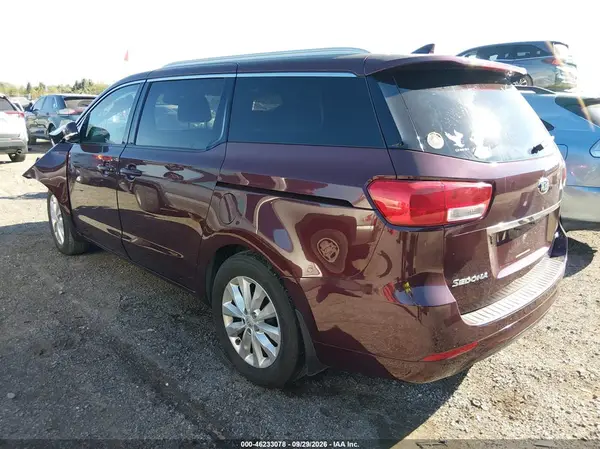 KNDMC5C17G6143898 — 2016 Kia Sedona, фото 3 с аукциона IAAI, Передняя часть