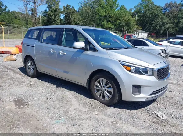 KNDMA5C17H6284994 — 2017 Kia Sedona, Естественный износ (Normal Wear & Tear), фото до ремонта