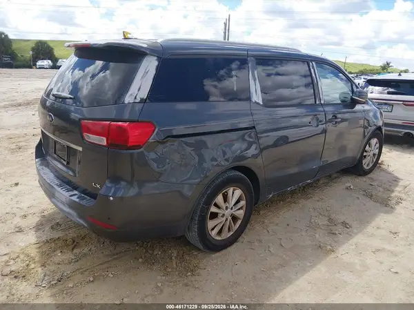2018 KIA SEDONA VIN KNDMB5C11J6350815 фото 4
