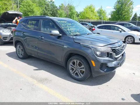 KNDEPCAA8M7144287 — 2021 Kia Seltos LX, Передняя часть (Front), фото до ремонта