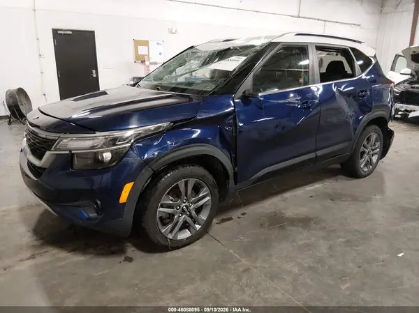 KNDEUCAA3M7129186 — 2021 Kia Seltos, фото 2 с аукциона IAAI 14.10.2026, Левый бок