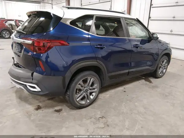 KNDEUCAA3M7129186 — 2021 Kia Seltos, фото 4 с аукциона IAAI 14.10.2026, Левый бок