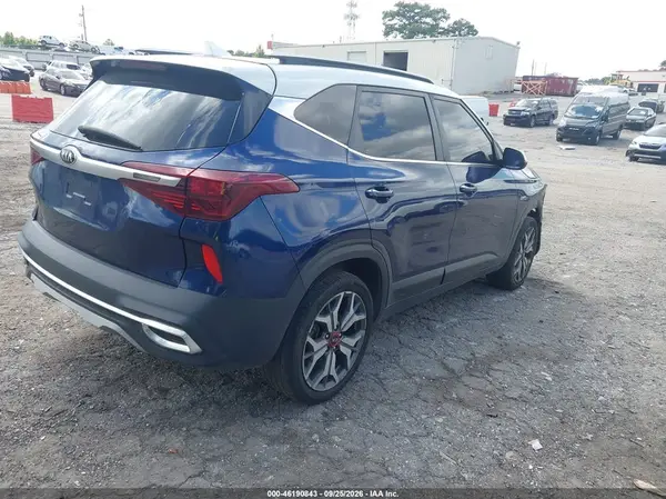 KNDEUCA20M7043133 — 2021 Kia Seltos, фото 4 с аукциона IAAI, Задняя часть справа