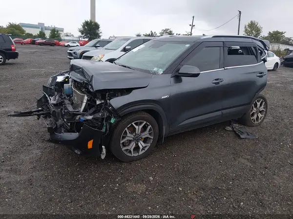 KNDERCAA1M7212360 — 2021 Kia Seltos, фото 2 с аукциона IAAI, Передняя часть