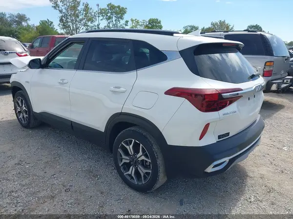 KNDERCAA4P7449509 — 2023 Kia Seltos, фото 3 с аукциона IAAI, Передняя часть