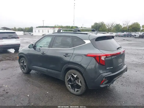 KNDERCAA3R7548924 — 2024 Kia Seltos, фото 3 с аукциона IAAI 13.10.2026, Правый бок