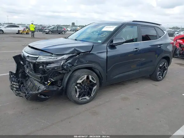 KNDETCA75R7509662 — 2024 Kia Seltos, фото 2 с аукциона IAAI, Передняя часть