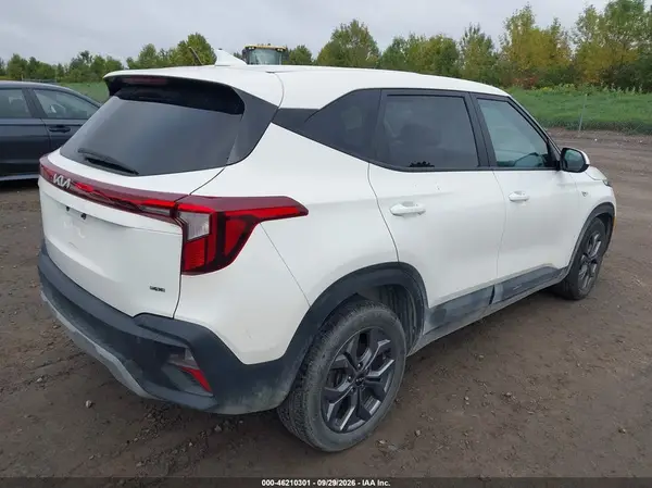 KNDEPCAA6R7589165 — 2024 Kia Seltos, фото 4 с аукциона IAAI, Передняя часть слева