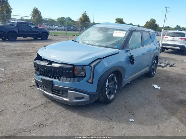 KNDELCD33V7010393 — 2027 Kia Seltos, фото 2 с аукциона IAAI, Повреждения со всех сторон