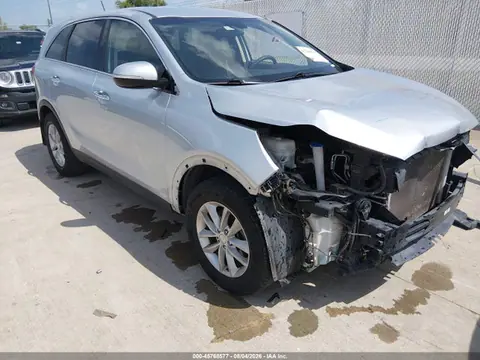 5XYPG4A30HG300802 — 2017 Kia Sorento 2.4L L, Передняя часть (Front End), фото до ремонта